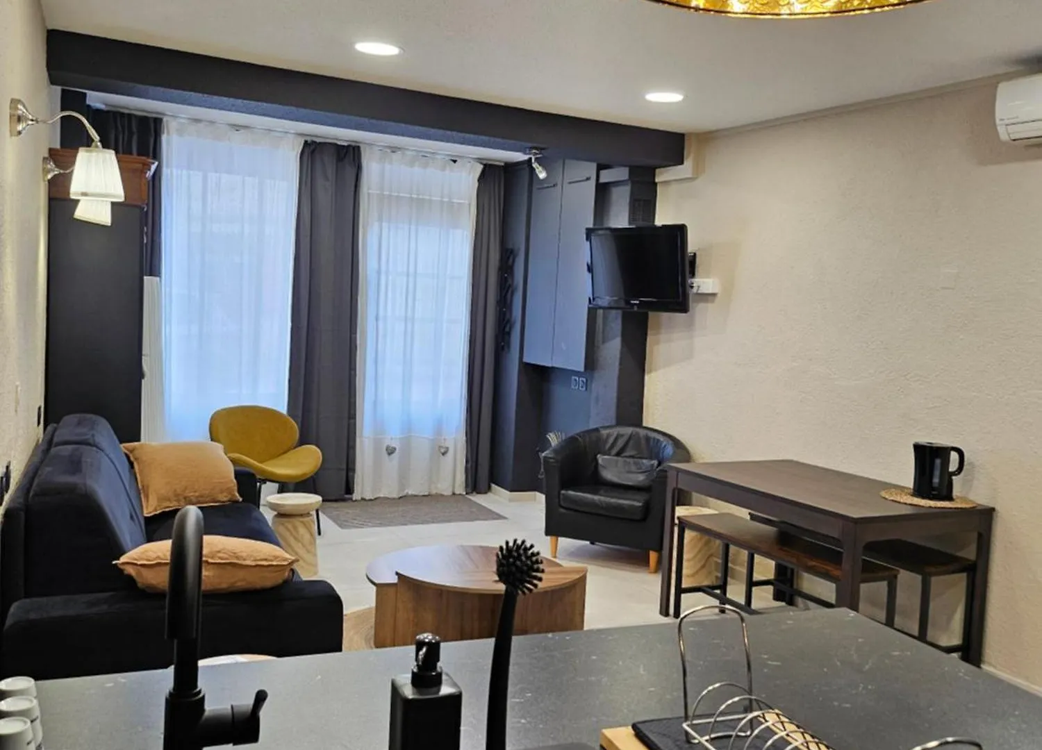 דירות Sablons  Le Salon 0*, Sablons (Drome)